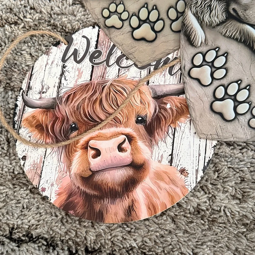 Heart-Shaped Animal Decor